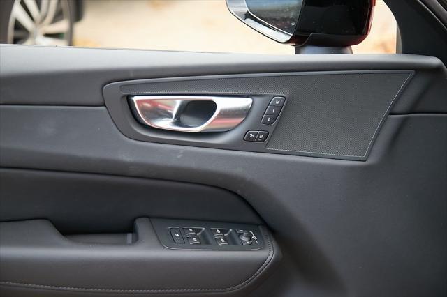 new 2025 Volvo XC60 car, priced at $46,035