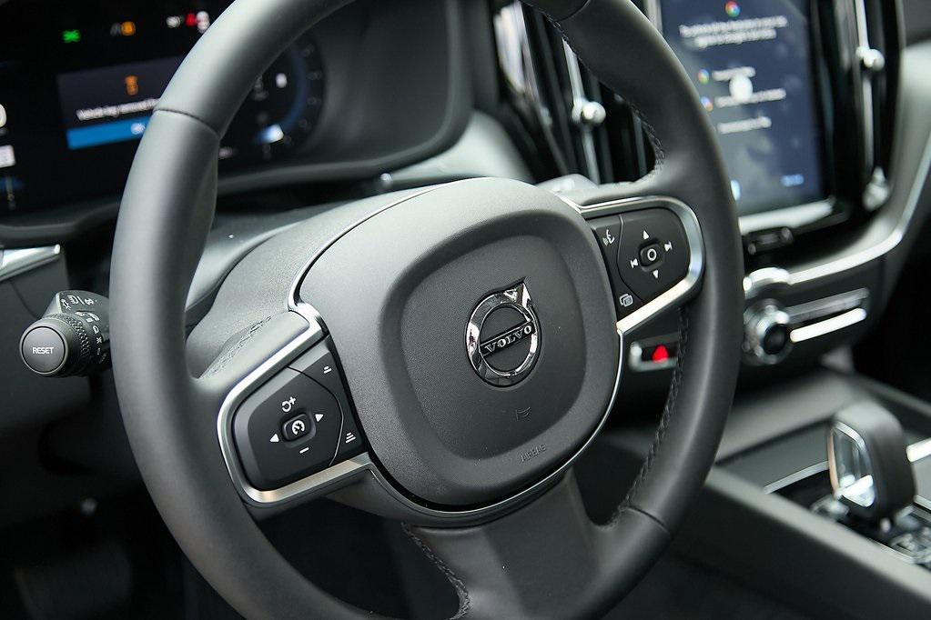 new 2025 Volvo XC60 car, priced at $47,491
