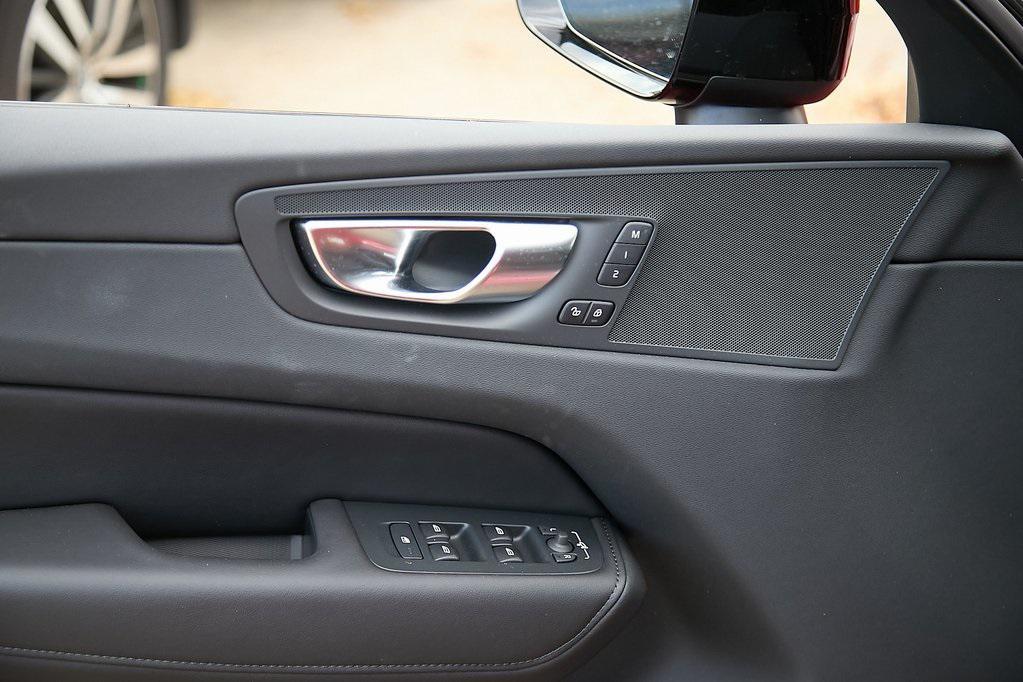 new 2025 Volvo XC60 car, priced at $47,491