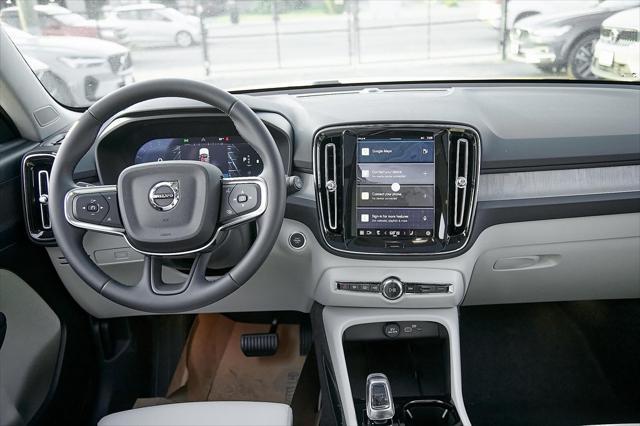new 2025 Volvo XC40 car, priced at $44,810