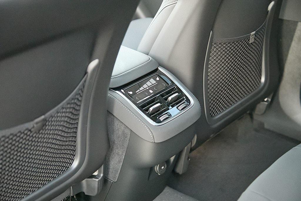 new 2026 Volvo XC90 car, priced at $68,825