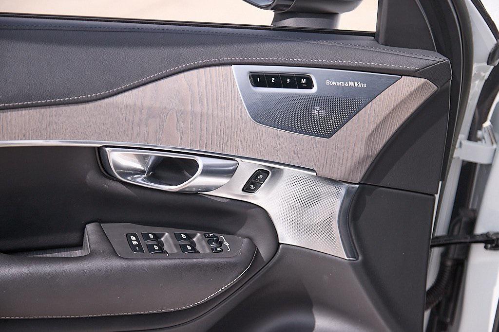 used 2023 Volvo XC90 Recharge Plug-In Hybrid car, priced at $53,495