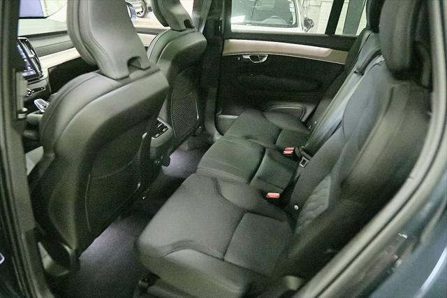 new 2025 Volvo XC90 car