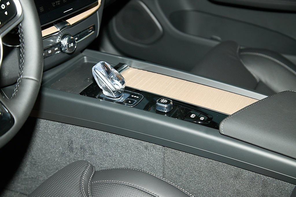 new 2026 Volvo XC60 car, priced at $60,935