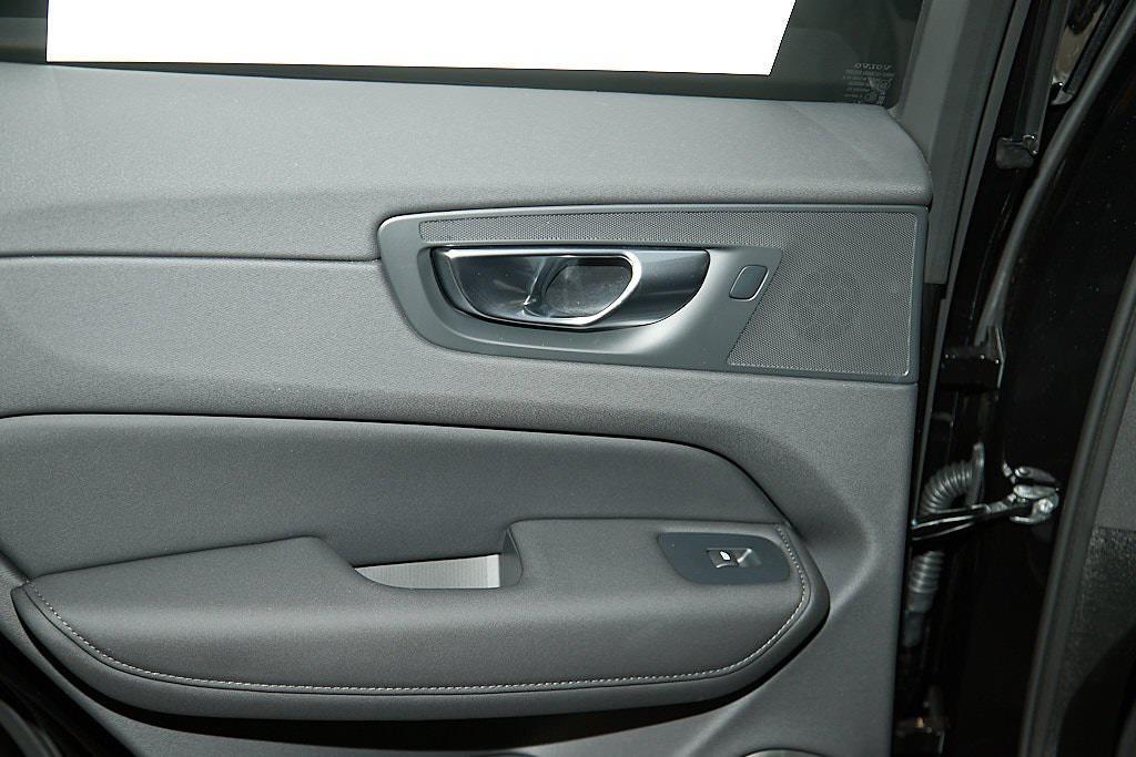 new 2026 Volvo XC60 car, priced at $60,935
