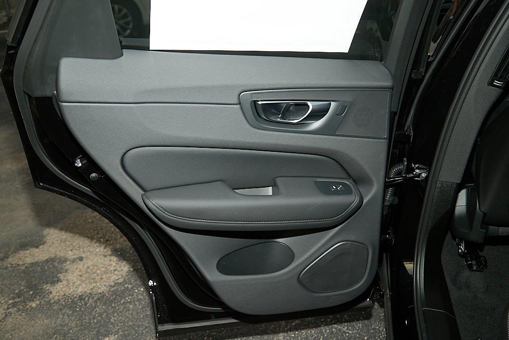 new 2026 Volvo XC60 car, priced at $60,935