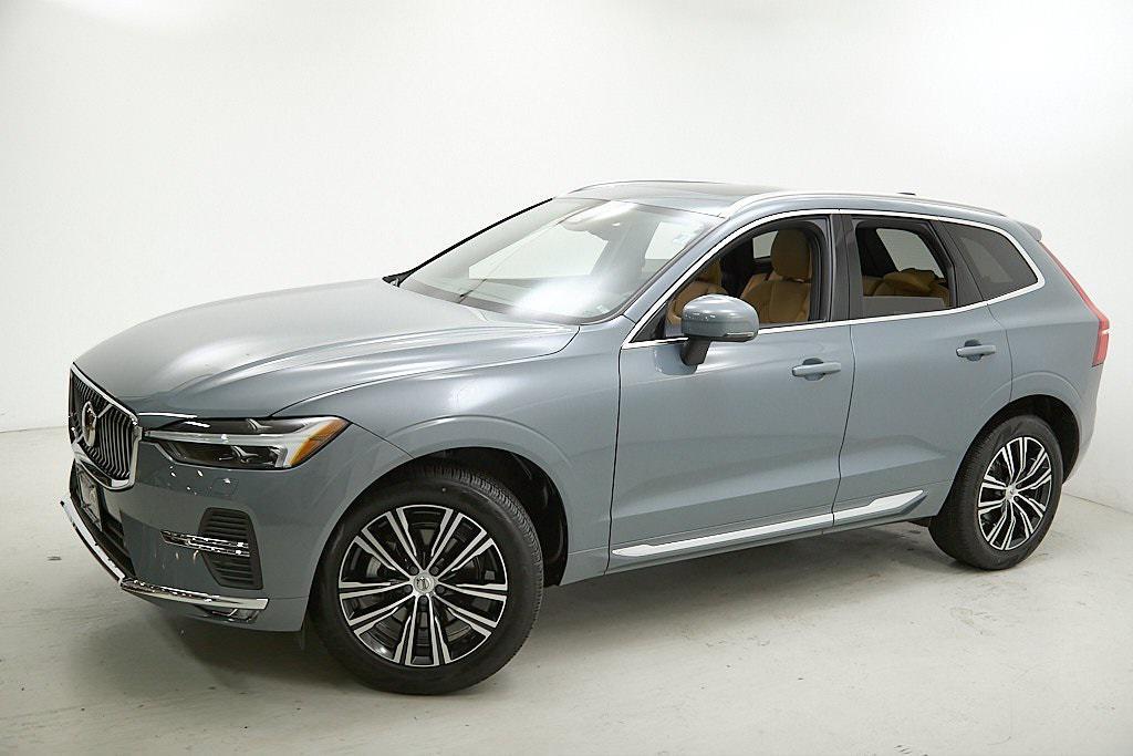 used 2022 Volvo XC60 car, priced at $36,295