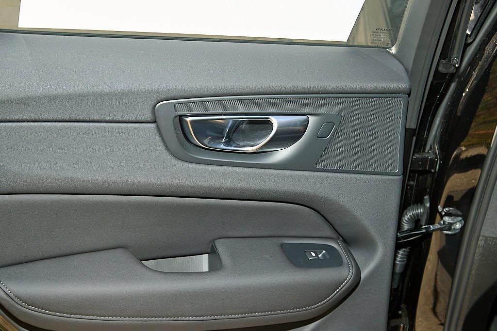 new 2026 Volvo XC60 car, priced at $54,985