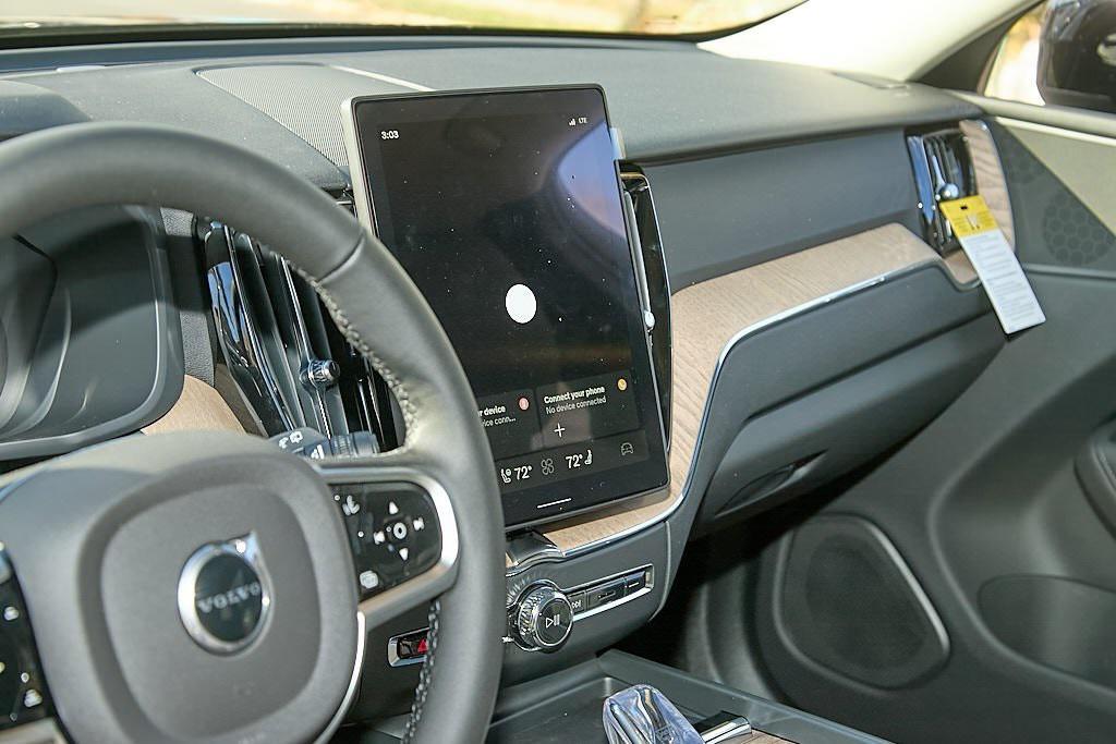 new 2026 Volvo XC60 car, priced at $54,985