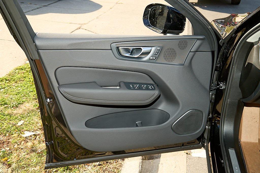 new 2026 Volvo XC60 car, priced at $54,985