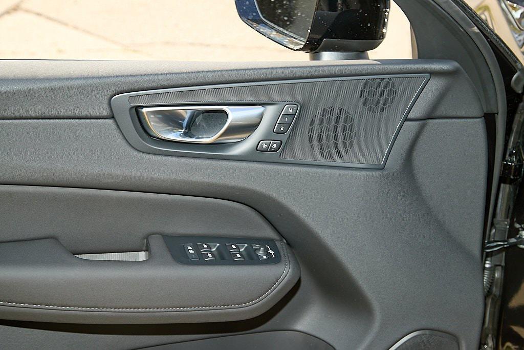 new 2026 Volvo XC60 car, priced at $54,985