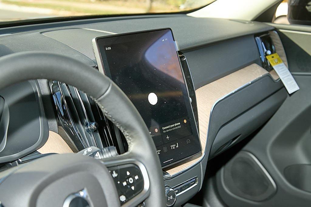 new 2026 Volvo XC60 car, priced at $54,985