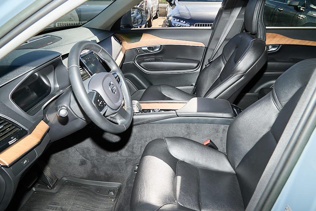 used 2023 Volvo XC90 car, priced at $40,995