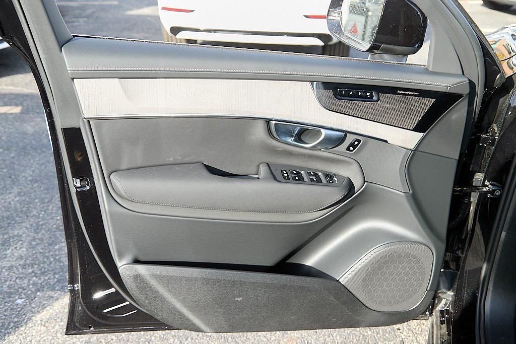 new 2026 Volvo XC90 car, priced at $72,155