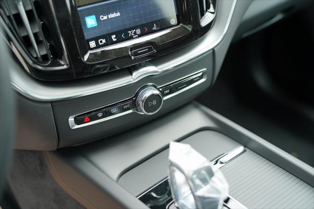 new 2025 Volvo XC60 car