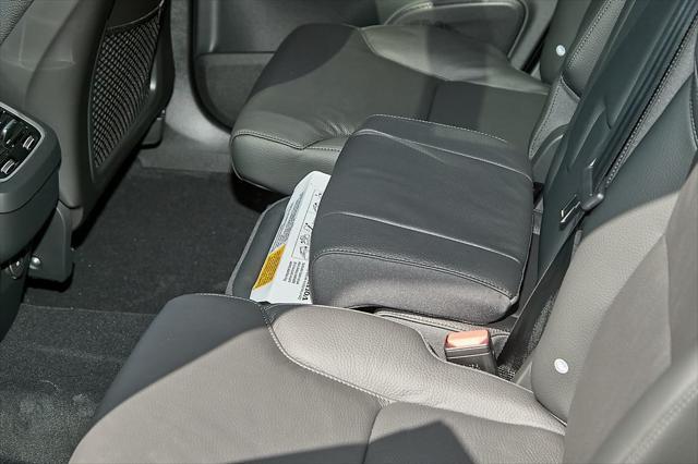 new 2025 Volvo XC90 car, priced at $57,024