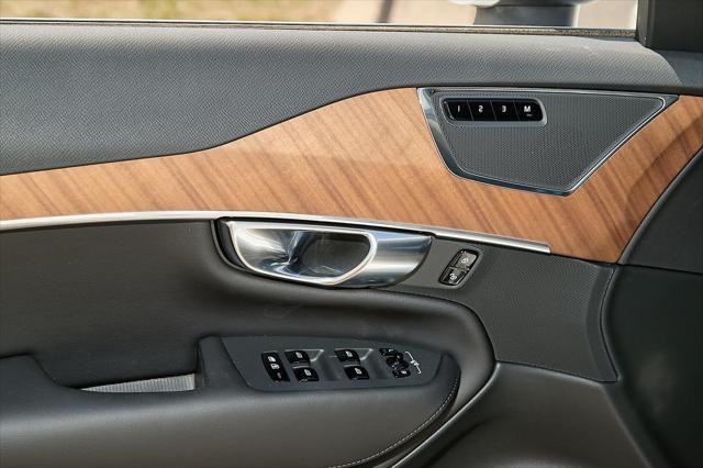 new 2025 Volvo XC90 car, priced at $57,024