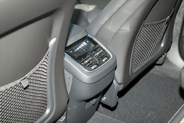 new 2025 Volvo XC90 car, priced at $57,024