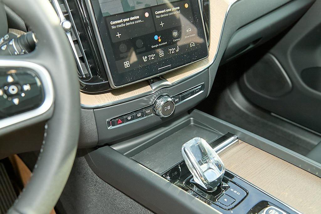 new 2026 Volvo XC60 car, priced at $47,995