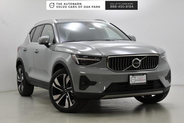 new 2025 Volvo XC40 car