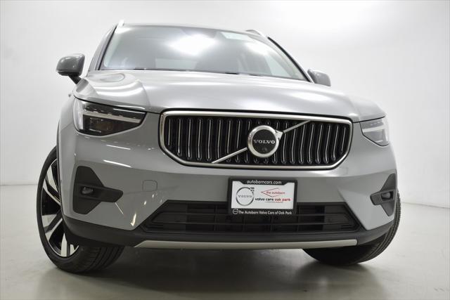 new 2025 Volvo XC40 car