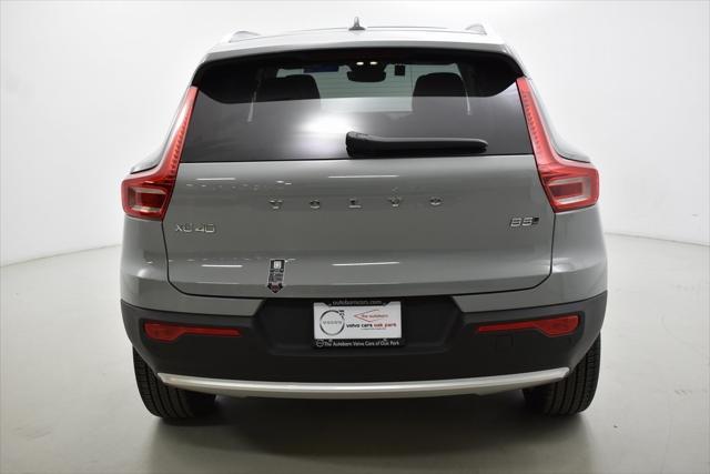 new 2025 Volvo XC40 car
