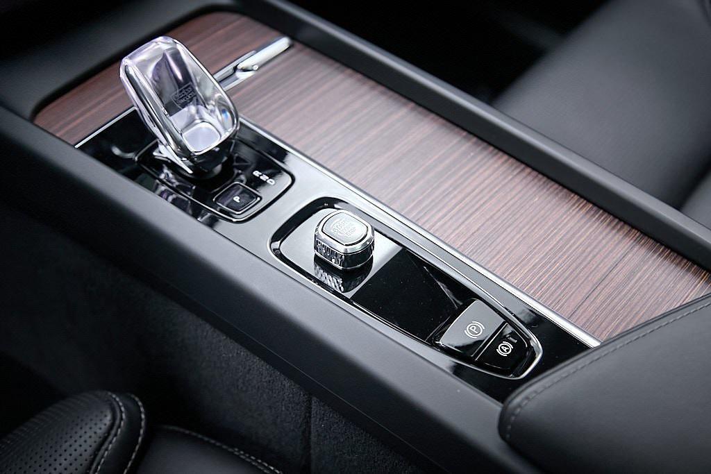 used 2023 Volvo XC60 car, priced at $42,995