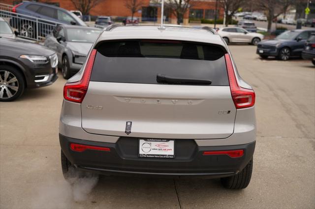 new 2025 Volvo XC40 car