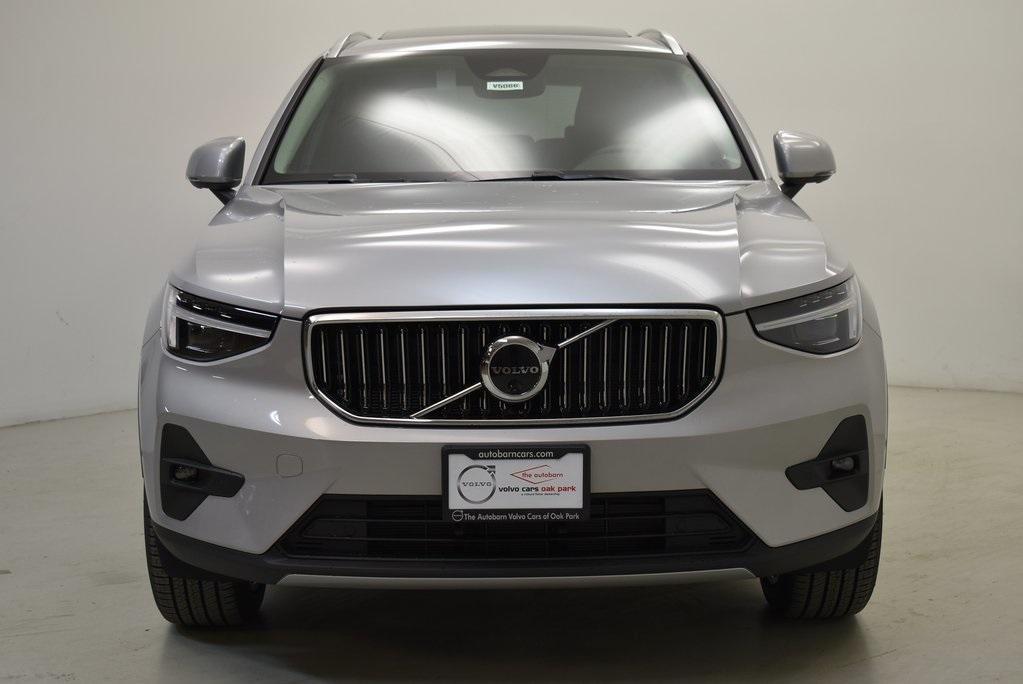 new 2024 Volvo XC40 car, priced at $45,685