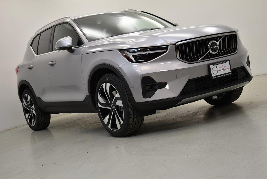 new 2024 Volvo XC40 car, priced at $45,685