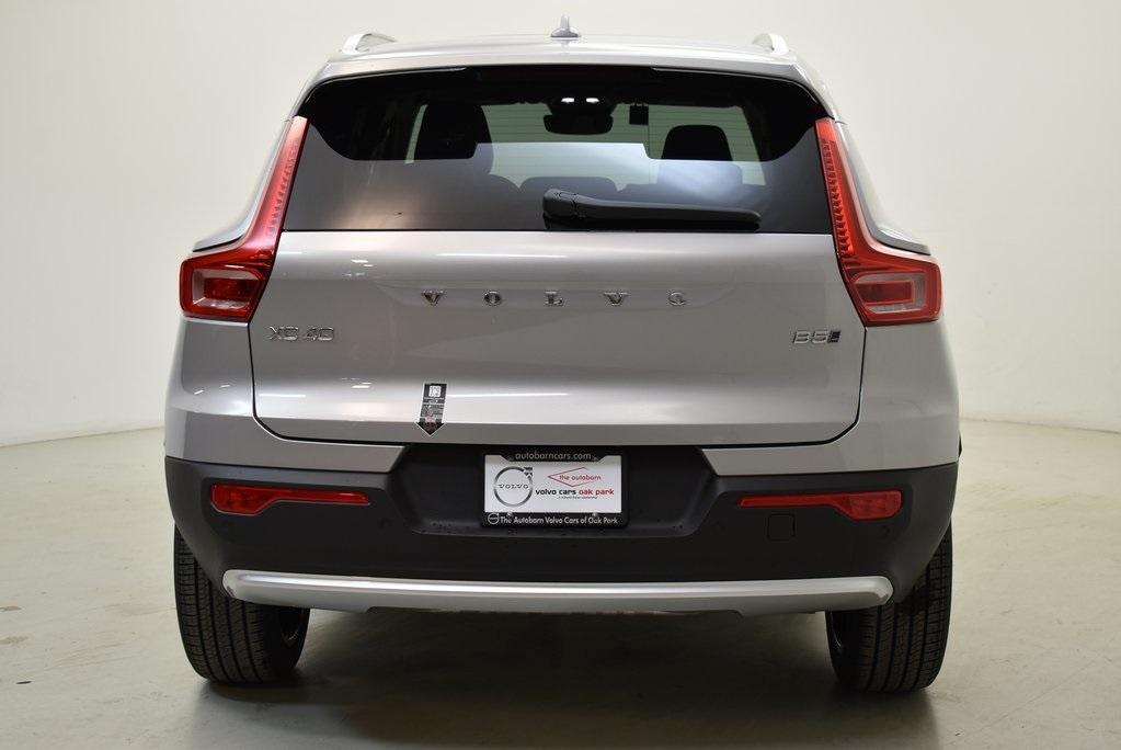 new 2024 Volvo XC40 car, priced at $45,685