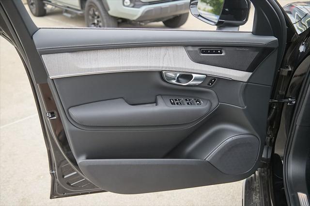 new 2025 Volvo XC90 car, priced at $74,635