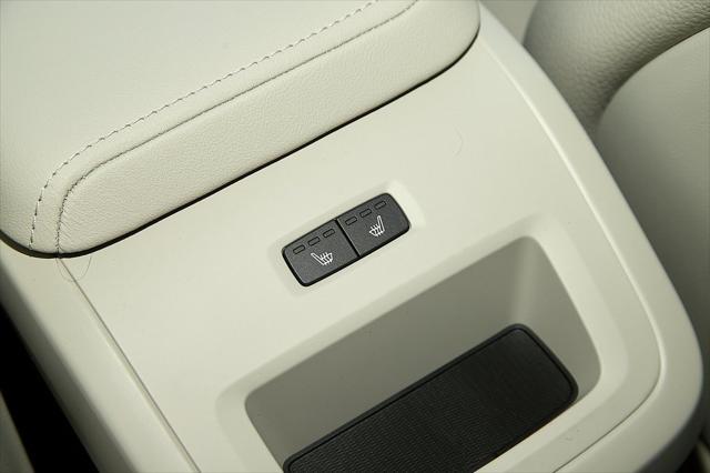 new 2025 Volvo XC60 car