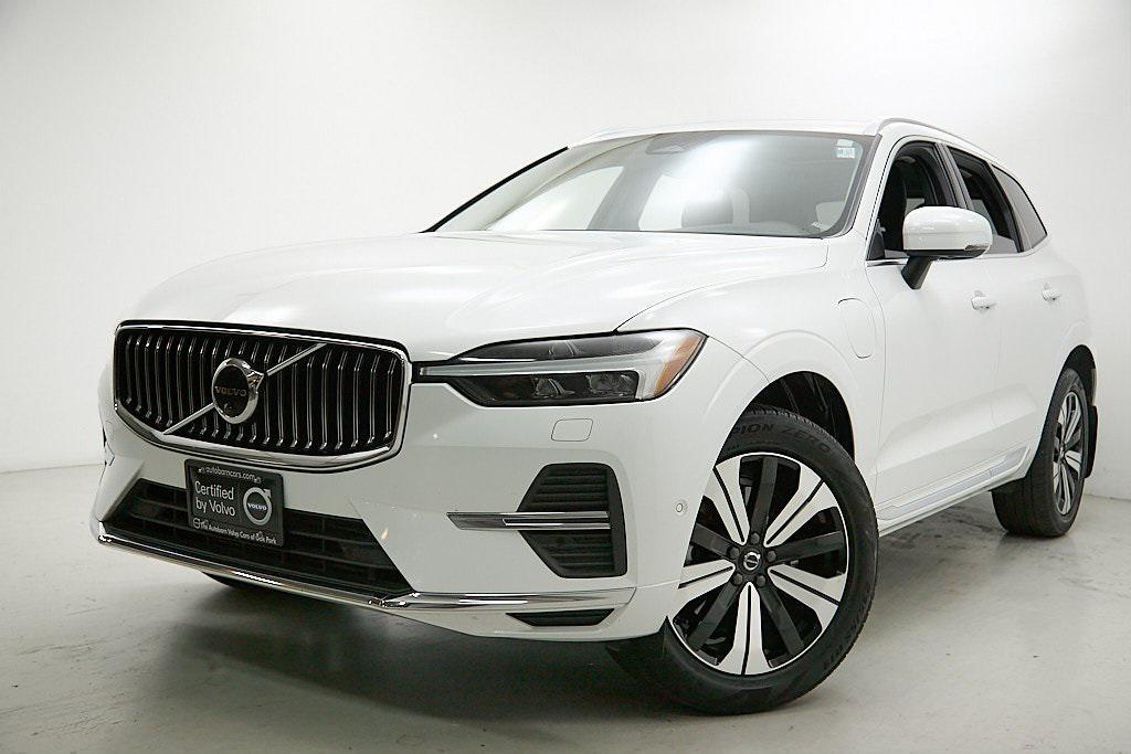 used 2023 Volvo XC60 Recharge Plug-In Hybrid car, priced at $39,995