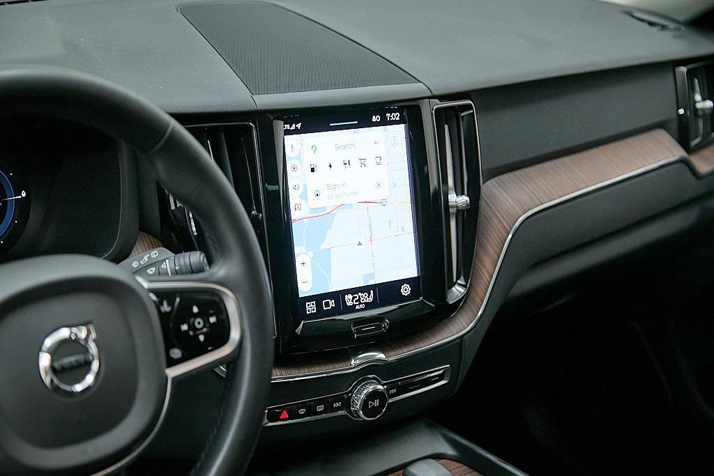 used 2023 Volvo XC60 Recharge Plug-In Hybrid car, priced at $39,995