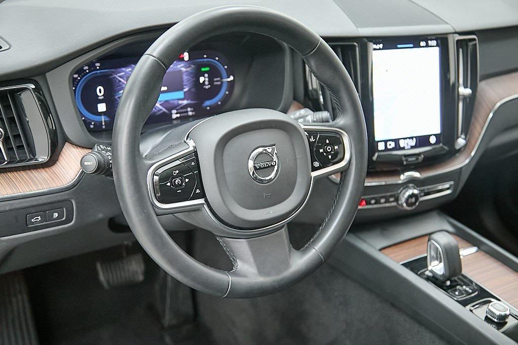 used 2023 Volvo XC60 Recharge Plug-In Hybrid car, priced at $39,995