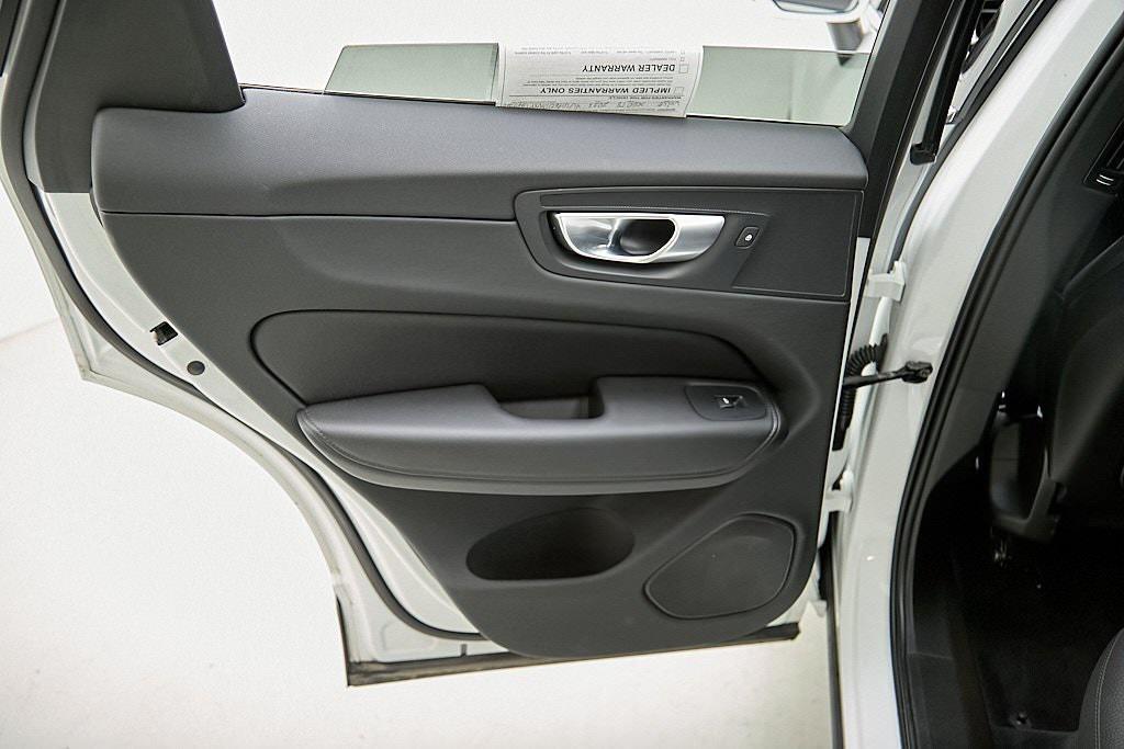 used 2023 Volvo XC60 Recharge Plug-In Hybrid car, priced at $39,995