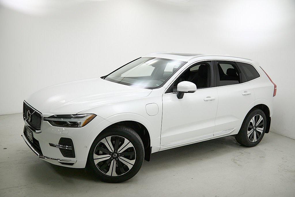 used 2023 Volvo XC60 Recharge Plug-In Hybrid car, priced at $39,995