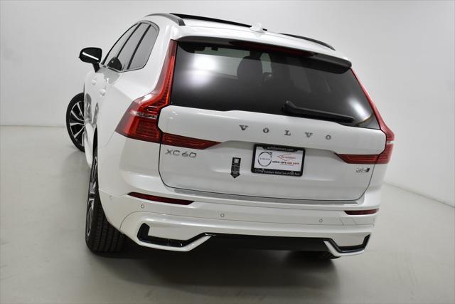 new 2025 Volvo XC60 car