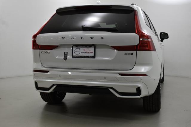 new 2025 Volvo XC60 car