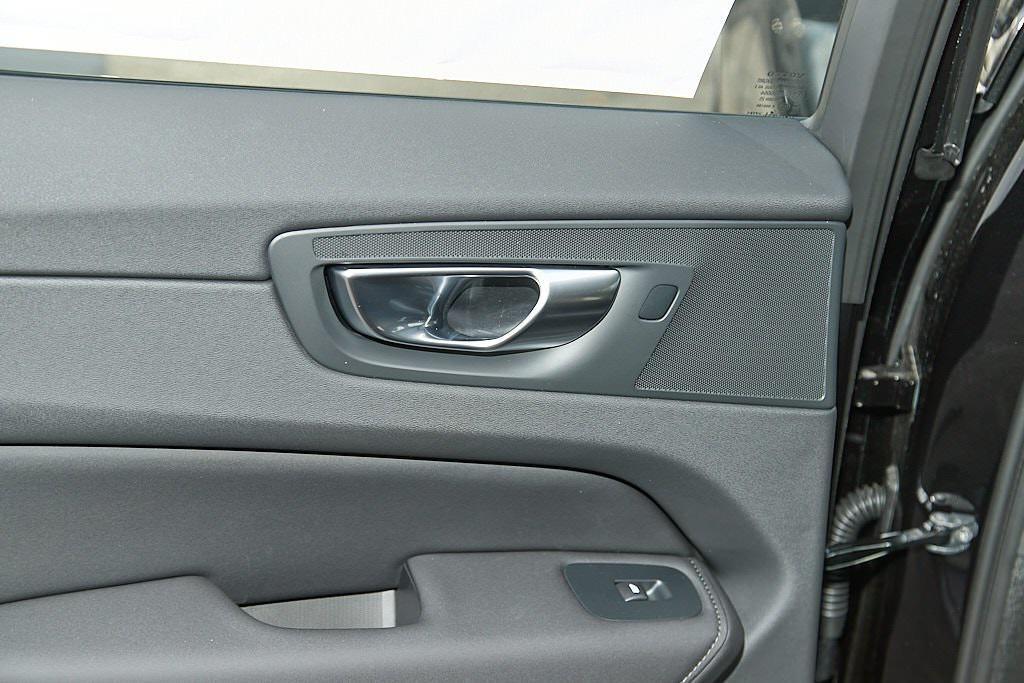 new 2026 Volvo XC60 car, priced at $60,935