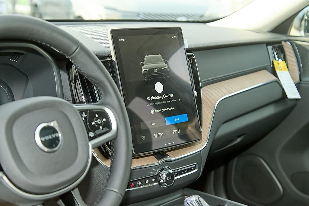 new 2026 Volvo XC60 car, priced at $60,935