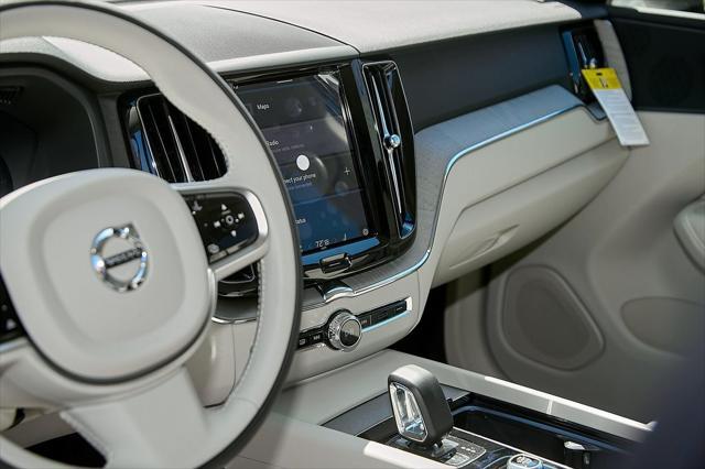 new 2025 Volvo XC60 car