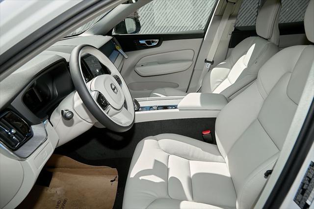 new 2025 Volvo XC60 car
