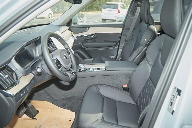 new 2025 Volvo XC90 Plug-In Hybrid car