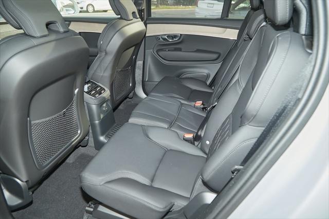 new 2025 Volvo XC90 Plug-In Hybrid car