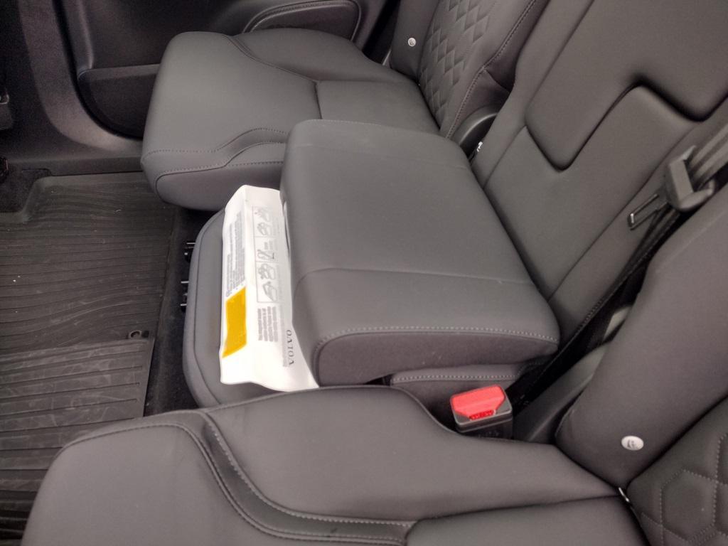 new 2026 Volvo XC90 car, priced at $68,825