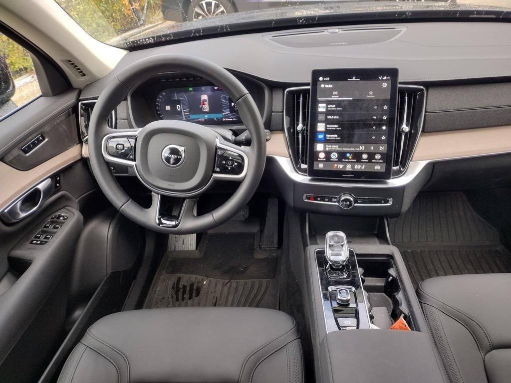 new 2026 Volvo XC90 car, priced at $68,825