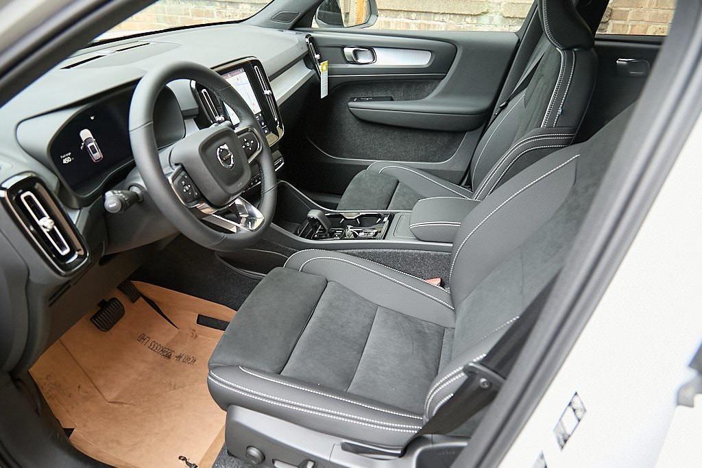 new 2026 Volvo XC40 car, priced at $44,525