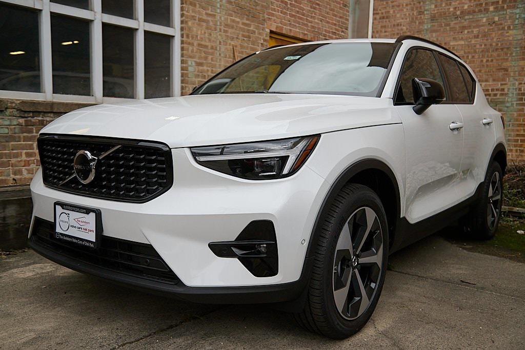 new 2026 Volvo XC40 car, priced at $44,525